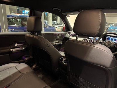 MERCEDES-BENZ GLB - 8