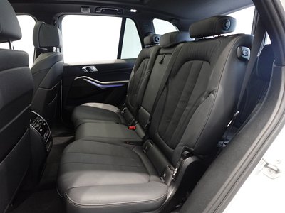2022 BMW X5 — миниатюра 28