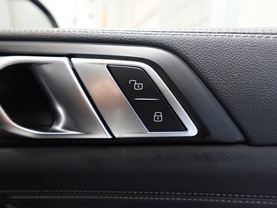 2022 BMW X5 — миниатюра 39