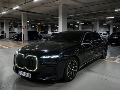 BMW 7 SERIES - 1