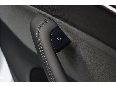 صورة مصغرة 28 لـ 2025 Tesla MODEL Y