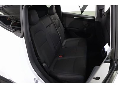 صورة مصغرة 13 لـ 2025 Tesla MODEL Y