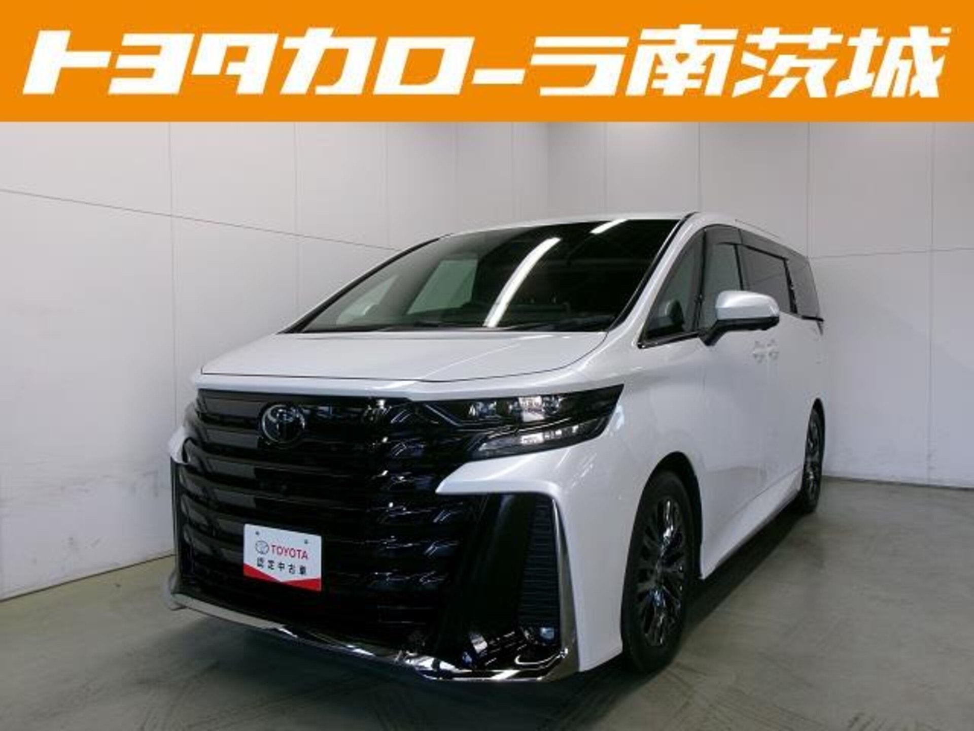 TOYOTA VELLFIRE - View 1