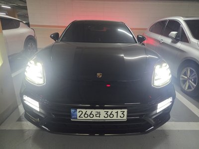 PORSCHE PANAMERA - 1