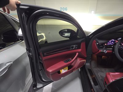 PORSCHE PANAMERA - 4