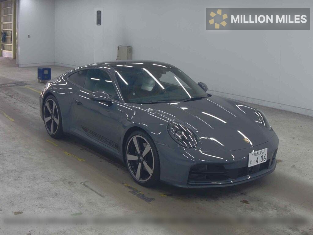 PORSCHE 911 - View 1