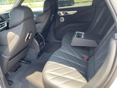 2024 BMW XM 缩略图 18