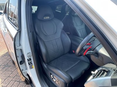 2024 BMW XM 缩略图 13