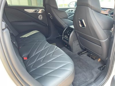 2024 BMW XM 缩略图 17