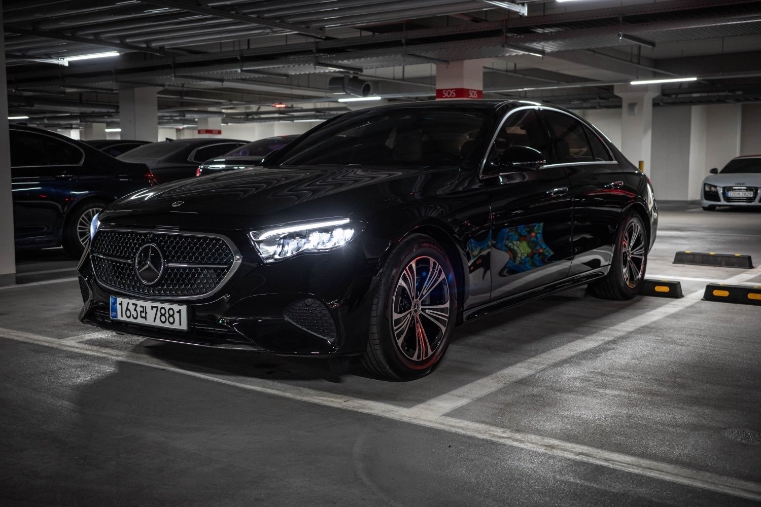 MERCEDES-BENZ E-CLASS - View 1