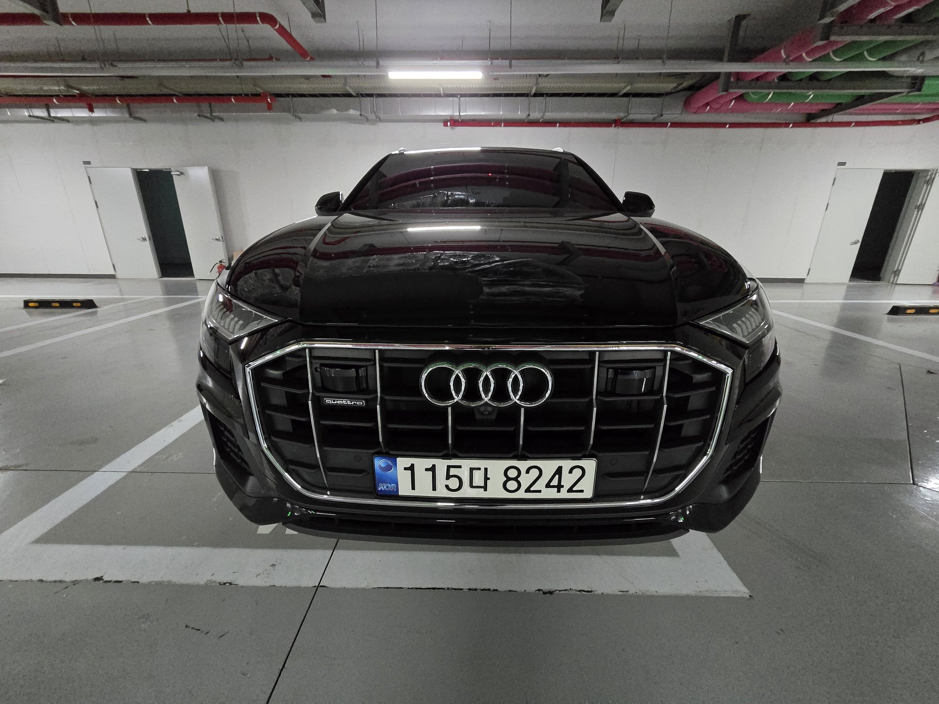 AUDI Q8 - View 1