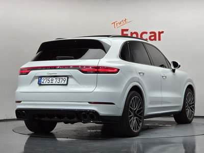 2019 Porsche CAYENNE 照片 4