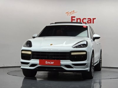 2019 Porsche CAYENNE 照片 2