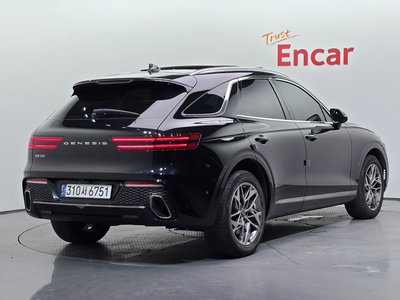 صورة 4 لـ 2022 Genesis GV70