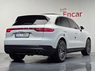 PORSCHE CAYENNE - 4