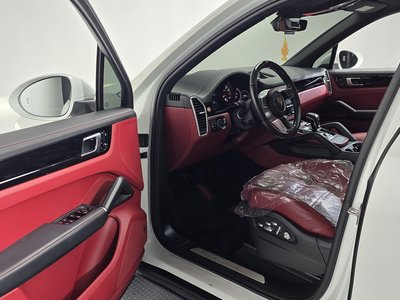 PORSCHE CAYENNE - 10