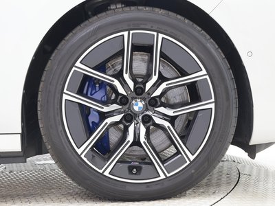 BMW I7 - 10