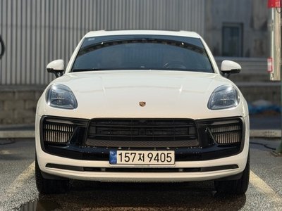 PORSCHE MACAN - 2
