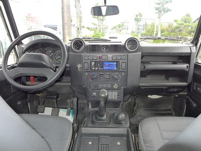 2009 LAND Rover DEFENDER — миниатюра 18