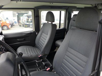 2009 LAND Rover DEFENDER — миниатюра 23
