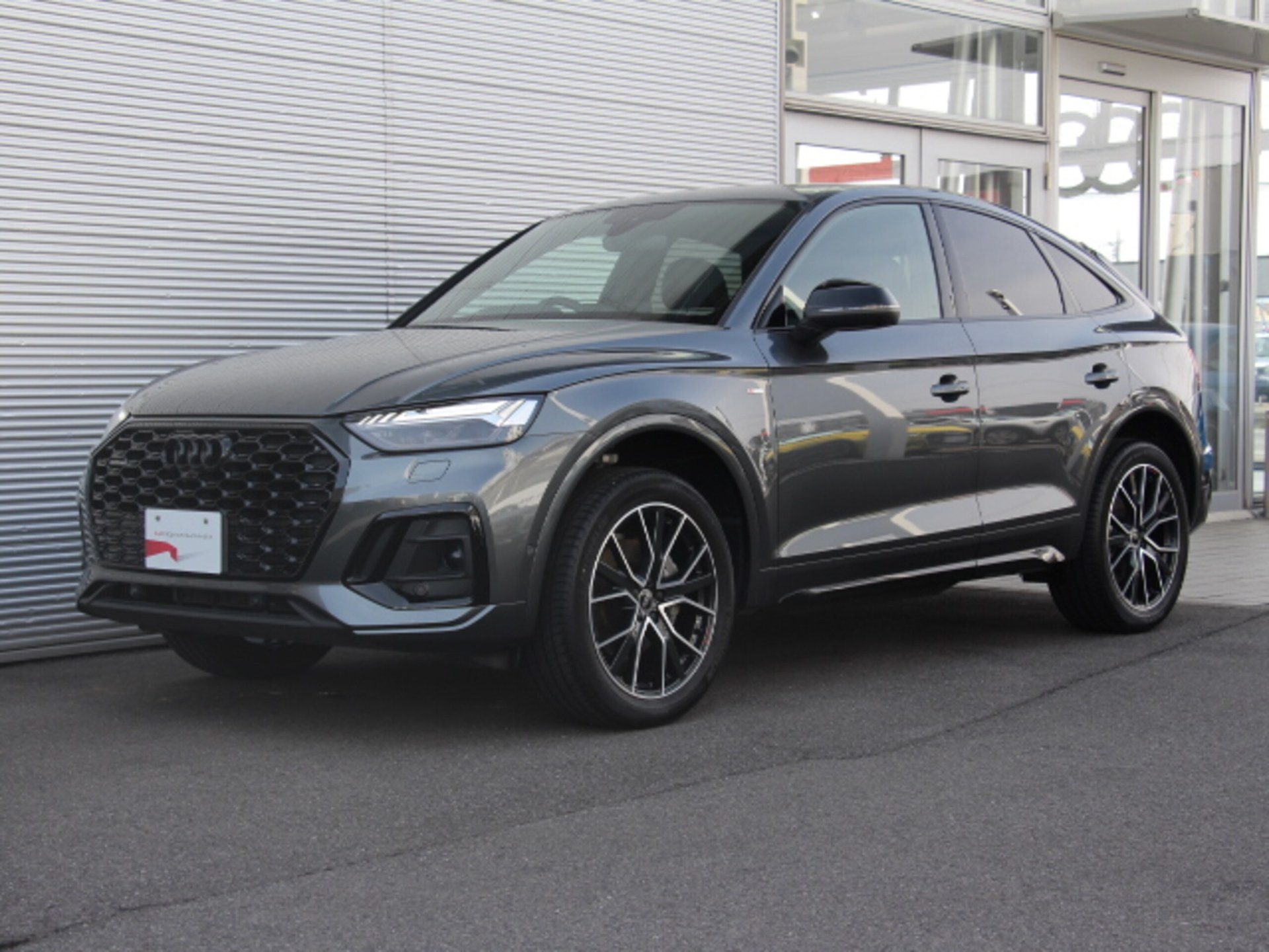 AUDI Q5 SPORTBACK - View 1