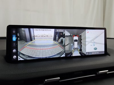 2021 Genesis GV70 — миниатюра 21