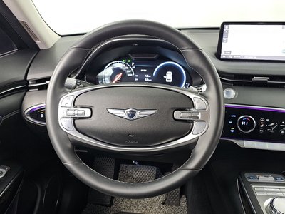 2021 Genesis GV70 — миниатюра 19