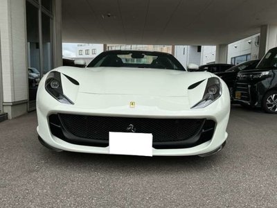 صورة 3 لـ 2021 Ferrari 812 GTS