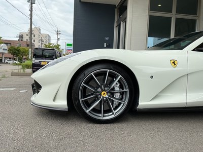 صورة 14 لـ 2021 Ferrari 812 GTS