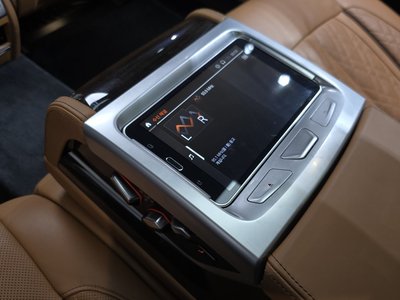 صورة مصغرة 32 لـ 2020 BMW 7 SERIES
