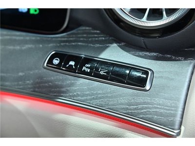 صورة مصغرة 32 لـ 2018 Mercedes-BENZ CLS