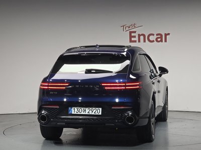 صورة 4 لـ 2021 Genesis GV70