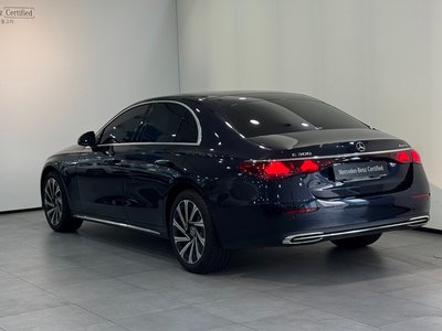 MERCEDES-BENZ E-CLASS - 4