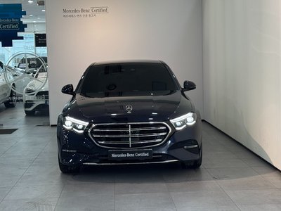 MERCEDES-BENZ E-CLASS - 2