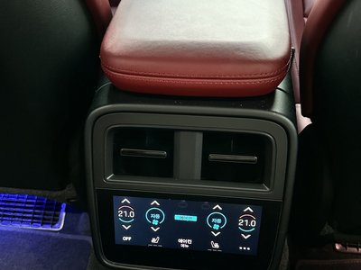 2021 Porsche TAYCAN 照片 7