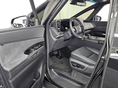 صورة مصغرة 13 لـ 2024 Lexus LM