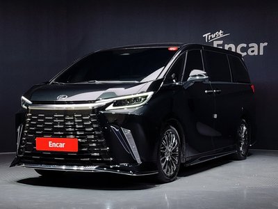 صورة 1 لـ 2024 Lexus LM