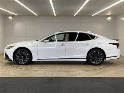 صورة مصغرة 16 لـ 2021 Lexus LS