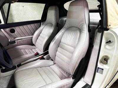 PORSCHE 911 CABRIOLET - 4