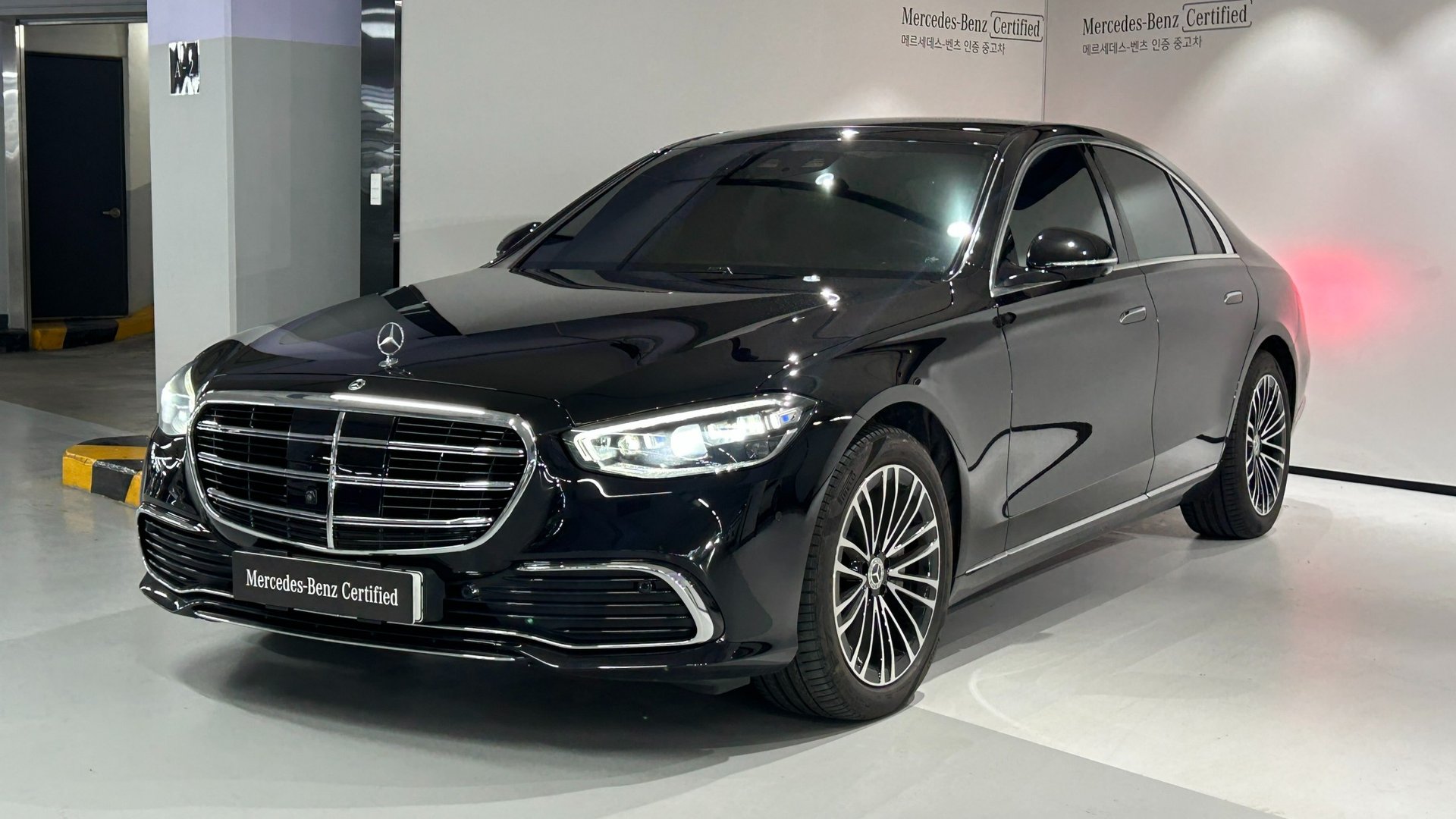 MERCEDES-BENZ S-CLASS - View 1