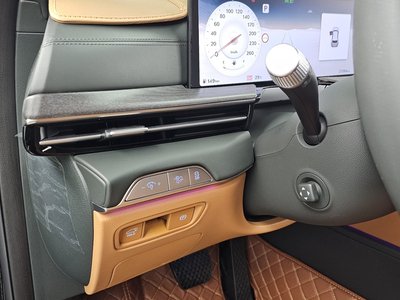 2024 Genesis GV80 — миниатюра 27