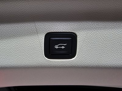 2023 Cadillac ESCALADE 5TH GENERATION — миниатюра 16
