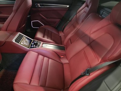 2023 Porsche PANAMERA photo 10