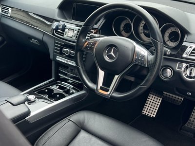 MERCEDES-BENZ E-CLASS - 6