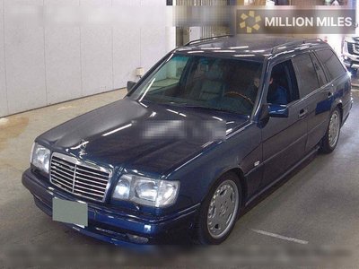 MERCEDES-BENZ E-CLASS AMG - 4