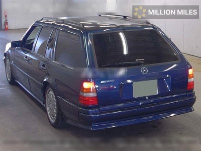 MERCEDES-BENZ E-CLASS AMG - 2