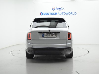 ROLLS-ROYCE CULLINAN - 3