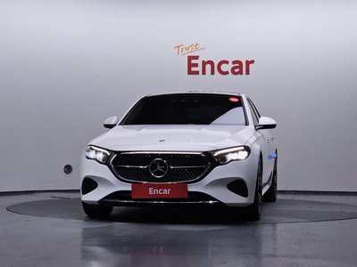 MERCEDES-BENZ E-CLASS - 2