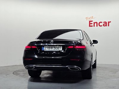 2023 Mercedes-BENZ E-CLASS — фото 3