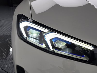 صورة 9 لـ 2024 BMW 3 SERIES